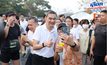 “อภิสิทธิ์- สกลธี” พร้อม 3 ผู้สมัคร ลงพื้นที่กรุงเทพฯตะวันออก หาเสียง ปชช.ตะโกนเชียร์