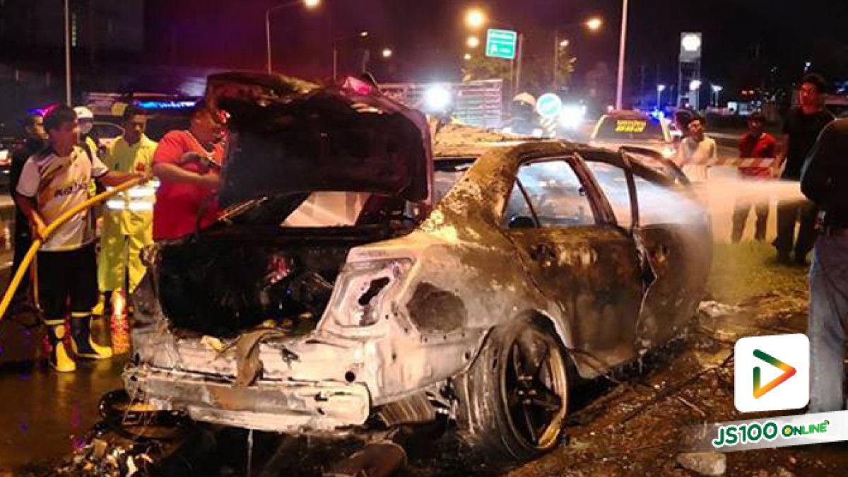 ไฟไหม้รถเก๋งโตโยต้า คัมรี่ หลังพุ่งชนเสาไฟ  บนถ.เพชรเกษม  อ.เมือง จ.นครปฐม คนในรถเสียชีวิต 2 คน (14-05-61)