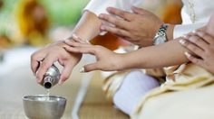 บทกรวดน้ำแผ่เมตตา บทกรวดน้ำหลังใส่บาตรแบบต่างๆ