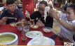 รัฐบาล-ฝ่ายค้านกัมพูชาใช้ “ขนมจีน” ต่อสู้ทางการเมือง