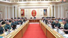 ผบ.ทบ. ประชุมหน่วยขึ้นตรงกองทัพบก มอบ มทภ.2 รายงานสถานการณ์ไทย – กัมพูชา