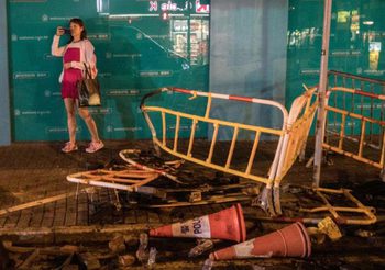 เปิดภาพความเสียหาย หลังเกิดเหตุปะทะในฮ่องกง