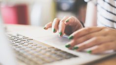 หลายๆ สถานการณ์ทำให้เรา คิดเกินเลย แอบชอบอาจารย์ ทำไงดีคะ