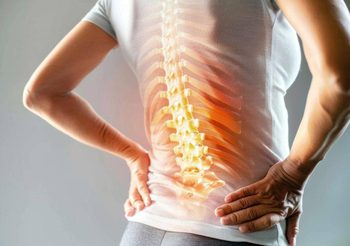 ฉีดยาเข้าโพรงกระดูกสันหลัง ผลข้างเคียงคืออะไร อันตรายไหม?