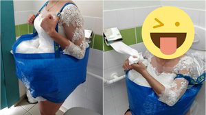 เจ้าสาวปิ๊งไอเดีย ใช้ถุงอิเกีย เก็บชายกระโปรงชุดเจ้าสาว เพื่อให้เข้าห้องน้ำสะดวก