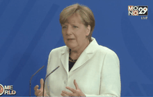 นายกฯ เยอรมนีดำรงตำแหน่งครบ 10 ปี