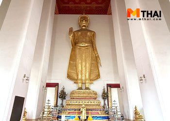 กราบ พระอัฏฐารส วัดสระเกศ พระผู้เปี่ยมไปด้วยพุทธคุณ 18 ประการ