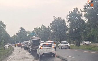 พะเยาวุ่น! พายุฝนถล่ม-ต้นไม้หักโค่นทับถนน ทำรถติดยาวกว่ากิโล