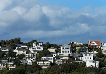 ราคาบ้านนิวซีแลนด์เริ่มตก หลังออกกฎห้ามต่างชาติซื้อ