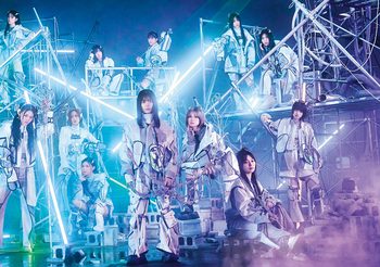 ไอดอลกรุ๊ปแถวหน้าของญี่ปุ่น SAKURAZAKA46 ปล่อยอัลบั้มที่รวมเพลงรีมิกซ์ของดีเจชื่อดังชาวฝรั่งเศส NAELECK โดยวางจำหน่ายแล้วทั่วโลก