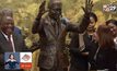 แอฟริกาใต้มอบรูปปั้น “เนลสัน แมนเดลา” ให้ UN
