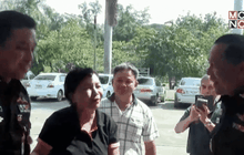 เรียกแกนนำเสื้อแดงปรับทัศนคติแจกปฎิทิน