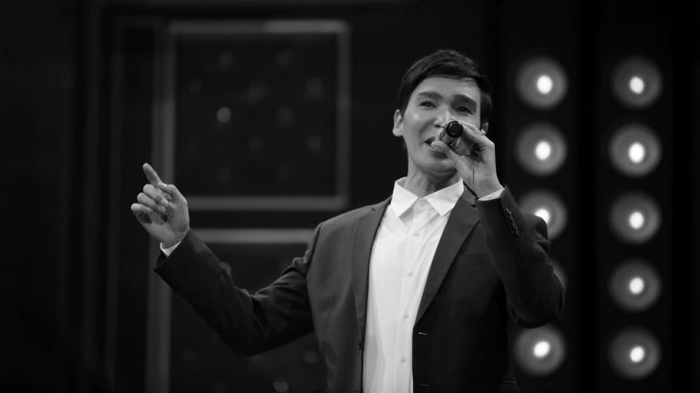 ‘นาธาน โอมาน’ อดีตนักร้องดัง เสียชีวิตแล้วในวัย 45 ปี